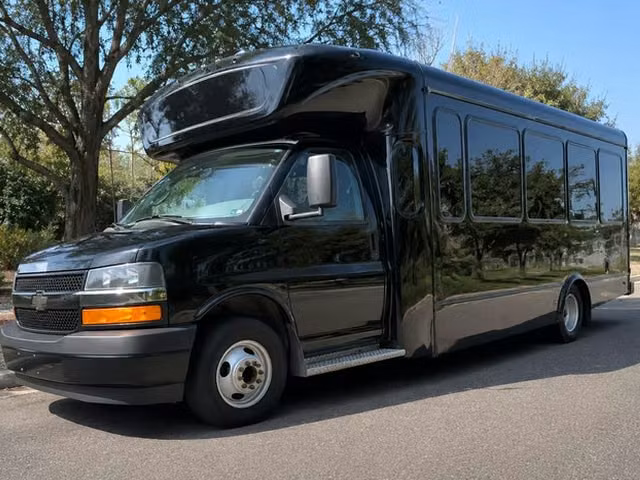 cedar falls charter bus rental